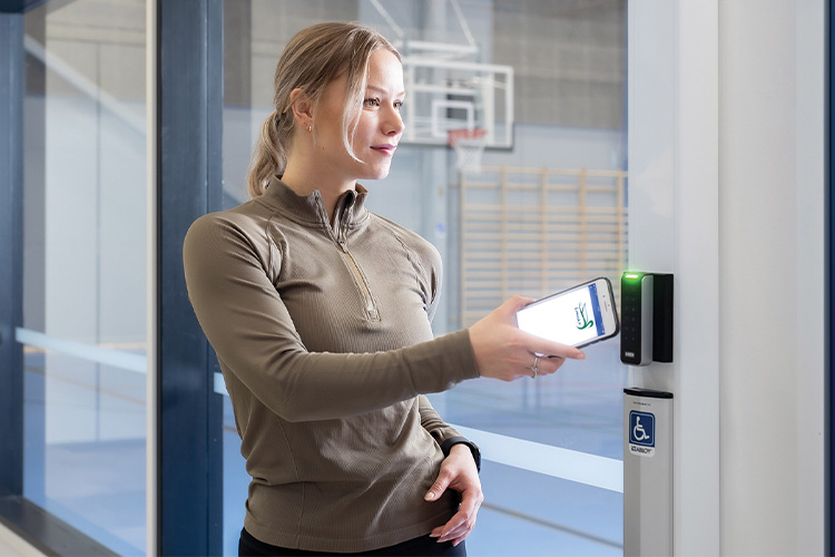 Access-Control-on-a-mobile-87p25.jpg